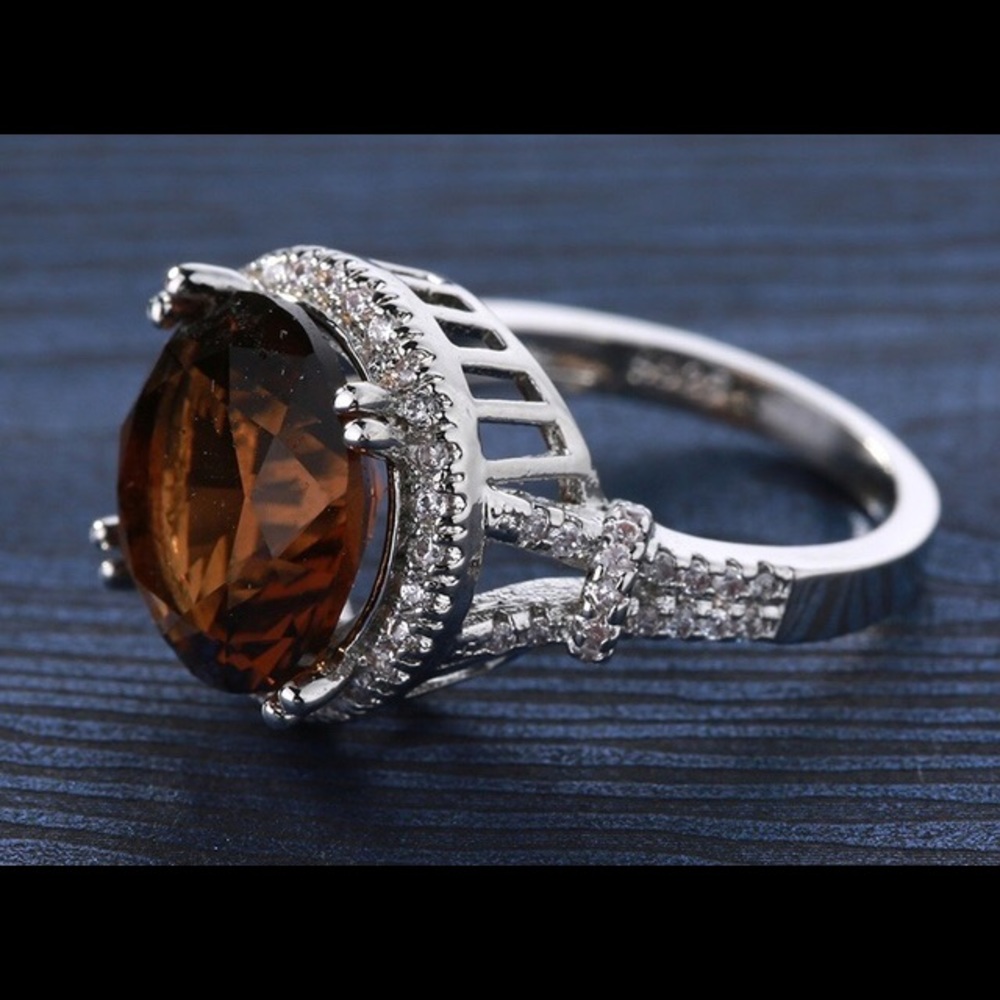 New 9.25 sterling silver ring.. - Picture 3 of 3